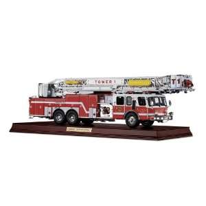  Emergency One HP 105 Platform Fire Engine: Toys & Games
