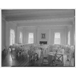  Photo Hotel Otesaga, Cooperstown, New York. Small dining 