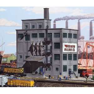   Walthers Cornerstone® N Scale Red Wing Milling Co. Kit Toys & Games