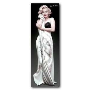  Marilyn Monroe Fur Door Poster 18613