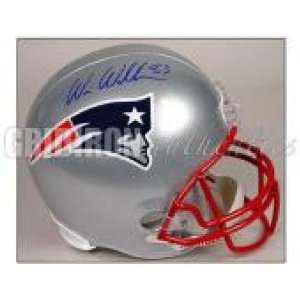  Wes Welker Signed Helmet   Autographed NFL Helmets: Sports 