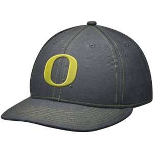  Nike Oregon Ducks Charcoal Go Big Flex Fit Hat: Sports 