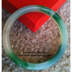   Oval Shaped Natrual Flower Imitation Jade Bangle 