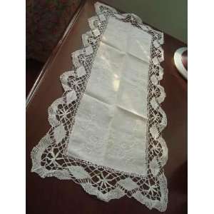  Vintage Hand Embroid/Bobbin Lace Table Runner 12x28 