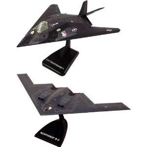   Build 2pc Set   B 2® Stealth Bomber and F 117 Nighthawk Toys & Games