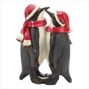  Merry Kiss Mas Christmas Kissing Penguins Figurine: Home 