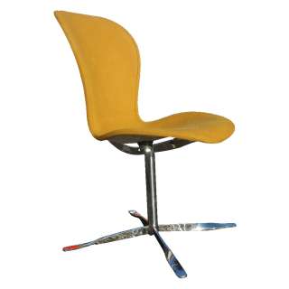 Gideon Kramer Ion Chair American Desk Corporation  