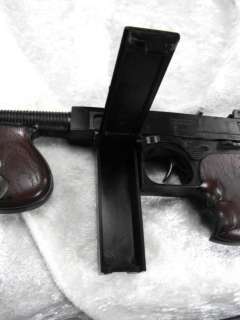 VINTAGE 1950S HUBLEY TINY TOMMY CAP GUN  