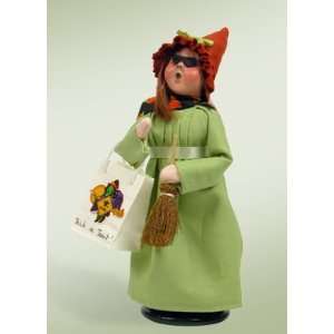 Byers Choice Carolers   Halloween   Witch with Broom:  Home 