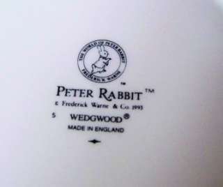 PETER RABBIT WEDGWOOD PLATE   MRS RABBIT & PETER  
