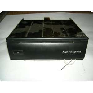  Radio  AUDI A8 01 navigation unit, CD reader (in trunk 