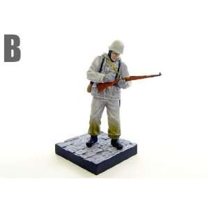   Rifleman Reloading in Winter, 1/35 Scale Miniature: Everything Else