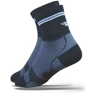 Defeet Levitator Lite Socks   Black/Graphite 09:  Sports 