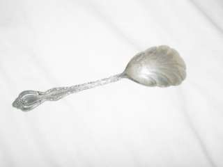 INTERNATIONAL deep silver 1969 COUNTESS sugar spoon  