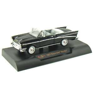  1957 Chevrolet Bel Air Convertible 1/32 Black: Toys 