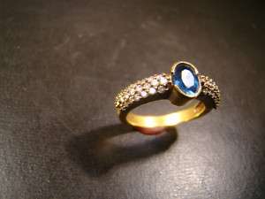Amazing 18k cornflower blue Sapphire and Diamonds ring  
