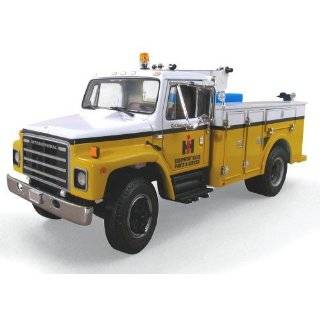  38687 1/25 Ford LNT8000 Snow Plow Dump Truck: Toys & Games