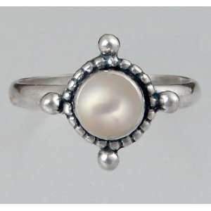  Sterling Silver Filigree Ring Featuring a Genuine Pearl 