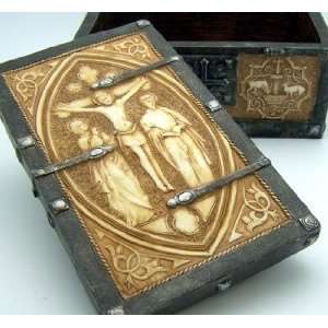    Wood Rosary Gold Cross & Keepsake Crucifix Case Rare Jewelry