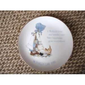 Holly Hobbie Mothers Day Plate 1981
