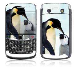 BlackBerry Bold 9700 Happy Penguin Decal Skin  