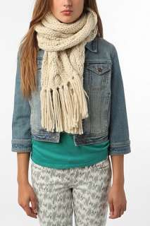 UrbanOutfitters  BDG Cable Knit Scarf