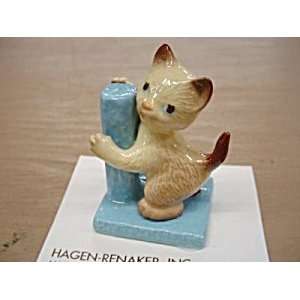 Hagen Renaker Kitten with Scratching Post Figurine 