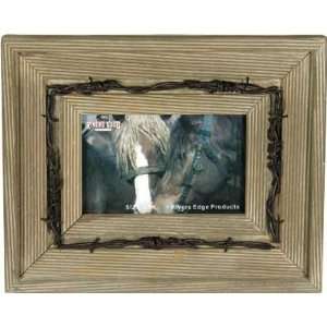  Rivers Edge Barnwood/Barbed Wire 4x6 Picture Frame 