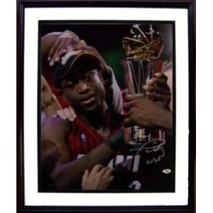 Dwyane Wade Finals MVP 16x20 Holding Trophy