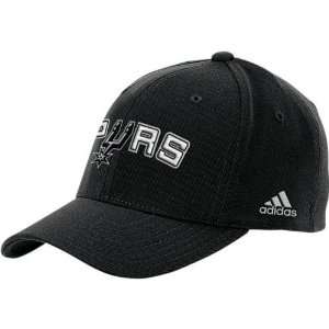  San Antonio Spurs Logo Flexfit Hat (Black) Sports 