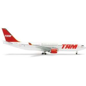  Herpa Tam A330 200 1/500 (**)