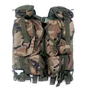 UTG Multi Functional Tactical Vest  Camo Sports 